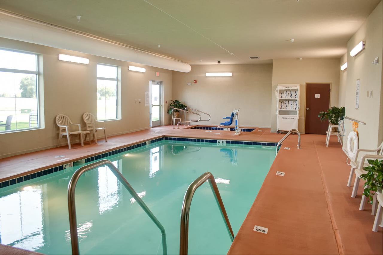 Cobblestone Hotel And Suites - Jefferson Bagian luar foto