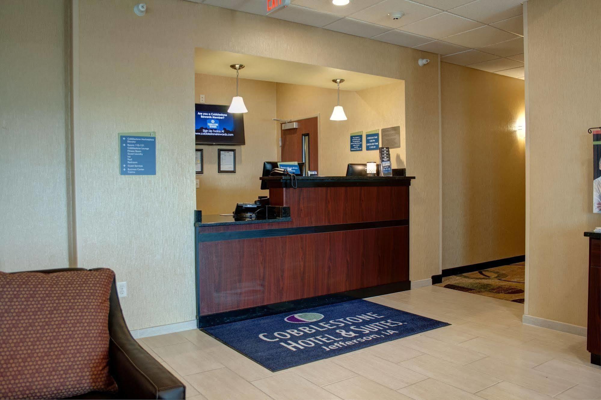 Cobblestone Hotel And Suites - Jefferson Bagian luar foto
