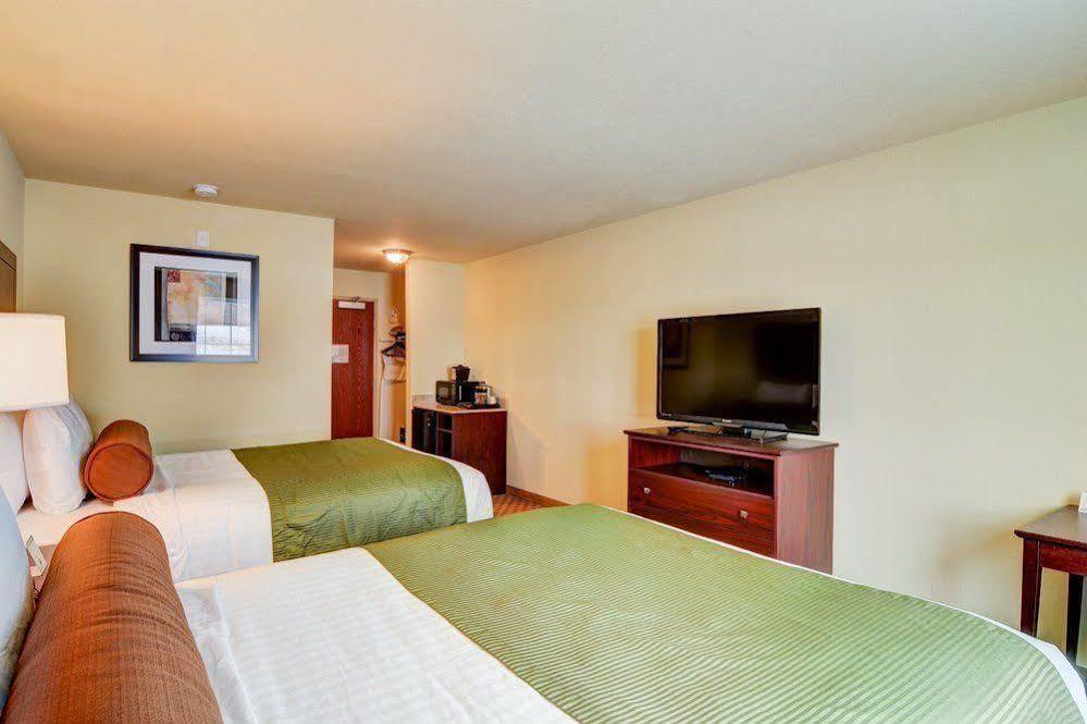 Cobblestone Hotel And Suites - Jefferson Bagian luar foto